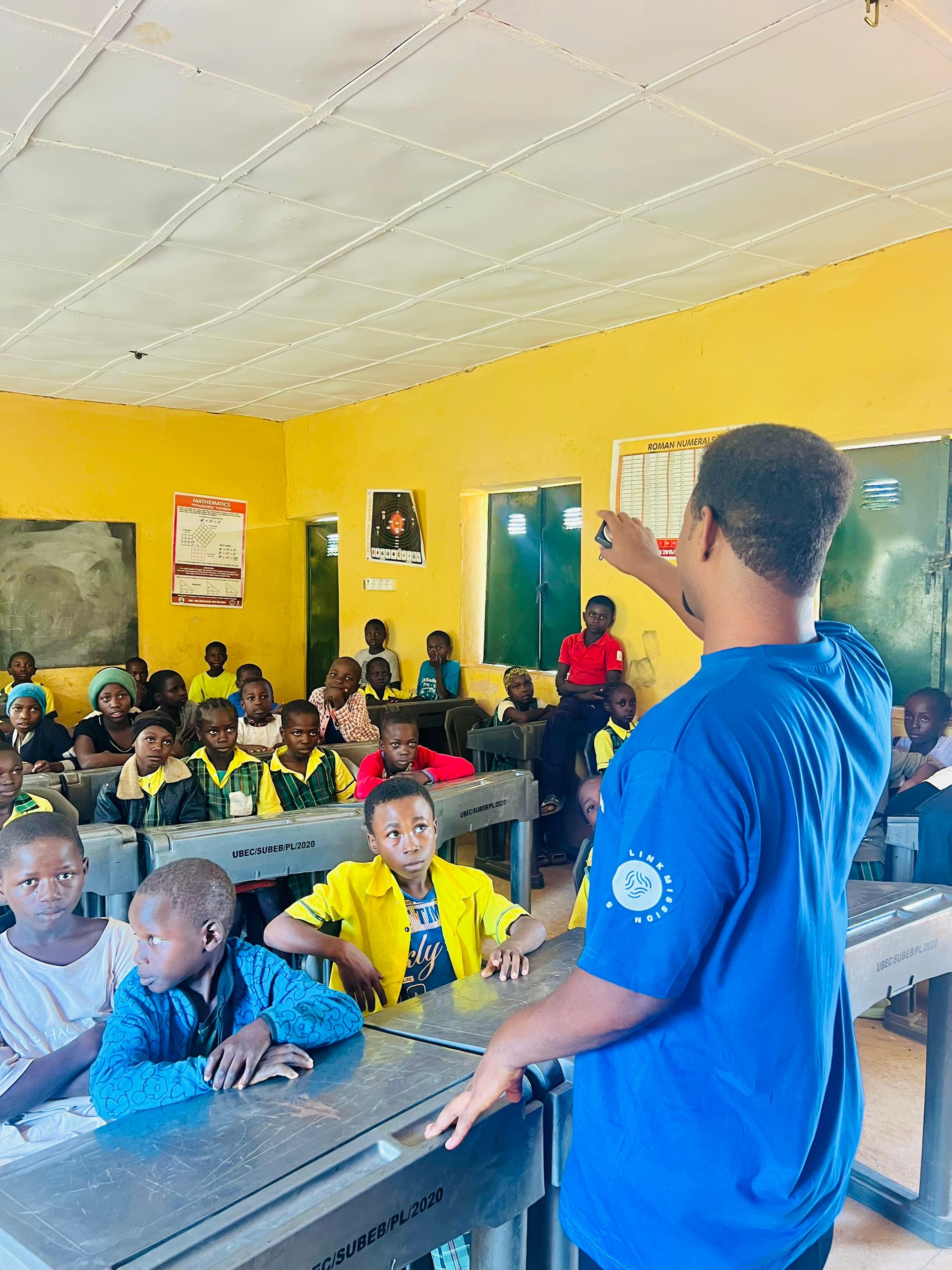 Shalom Links School Outreach (4)